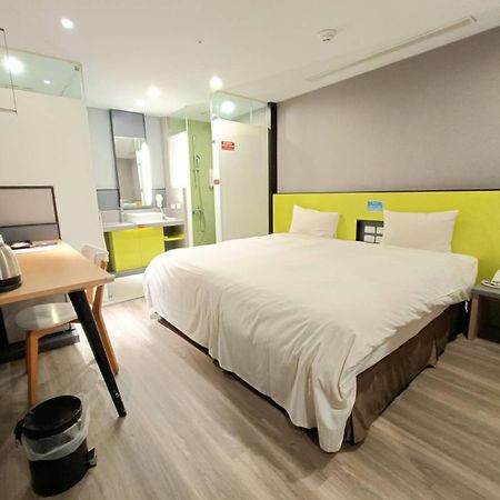 Walker-Taoyuan Hotel Buitenkant foto