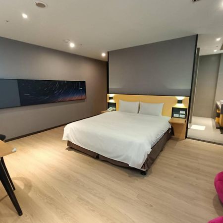 Walker-Taoyuan Hotel Buitenkant foto