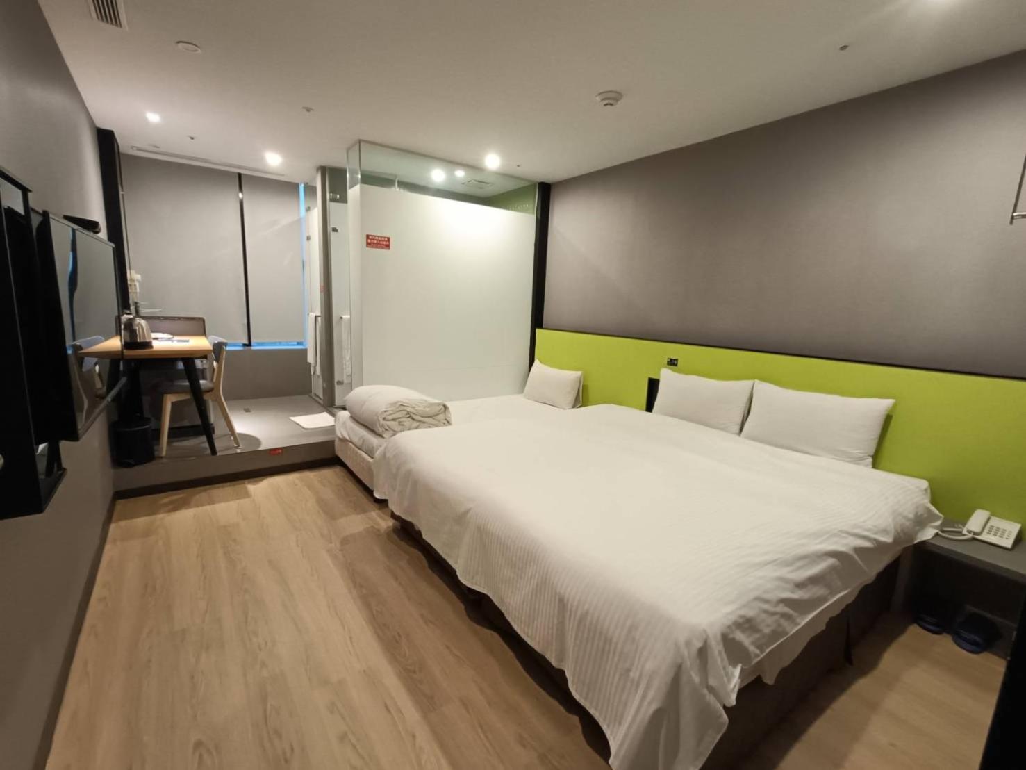 Walker-Taoyuan Hotel Buitenkant foto