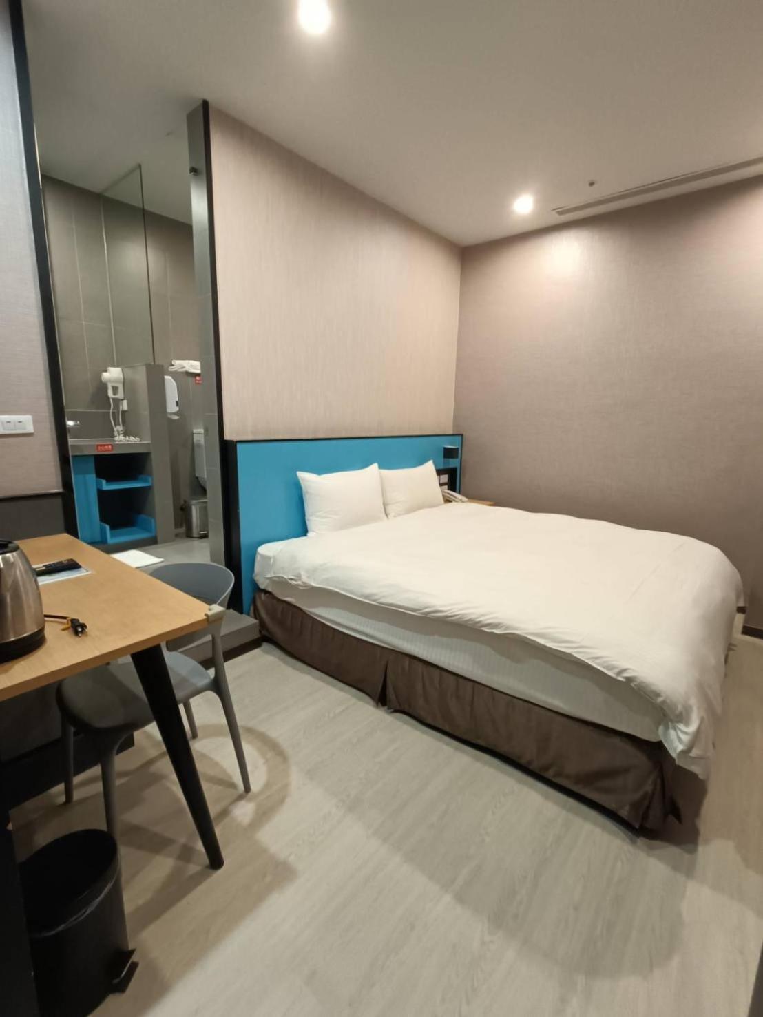 Walker-Taoyuan Hotel Buitenkant foto