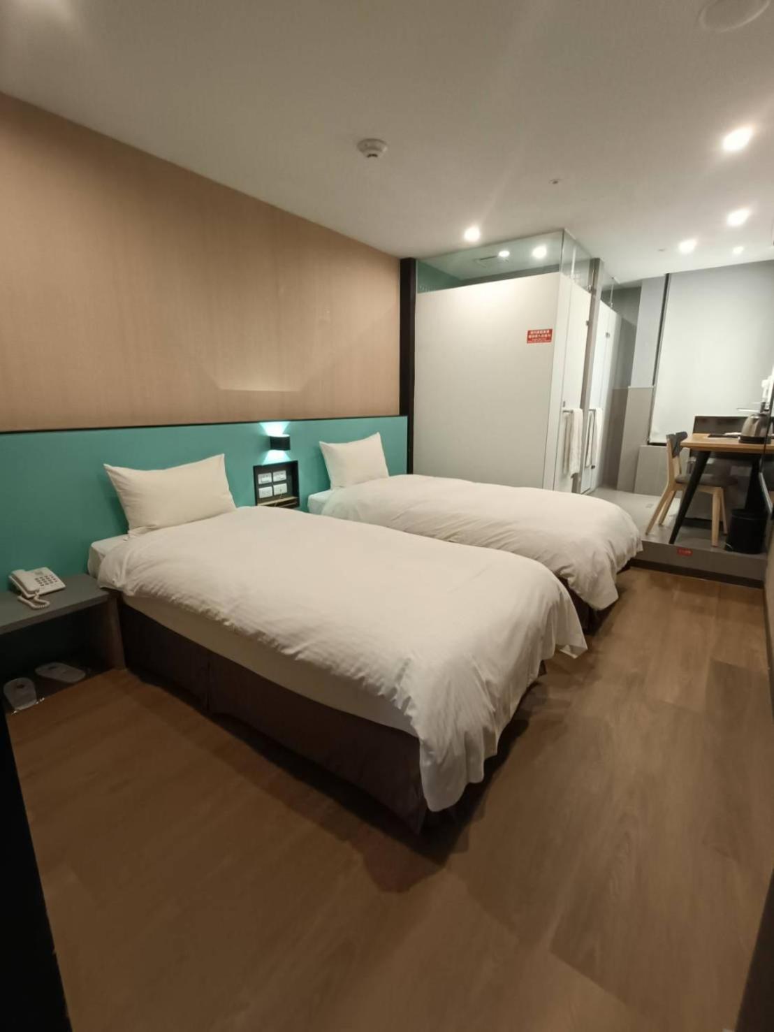 Walker-Taoyuan Hotel Buitenkant foto