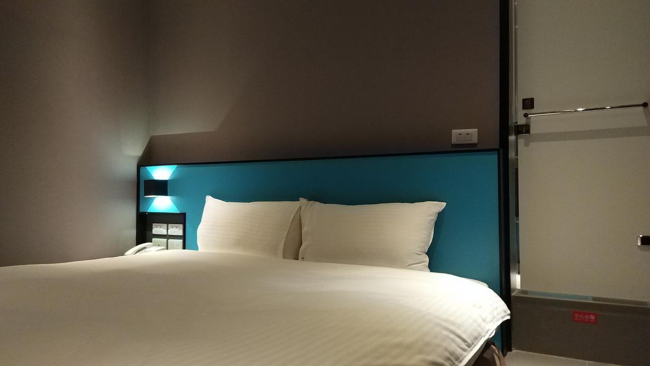 Walker-Taoyuan Hotel Buitenkant foto